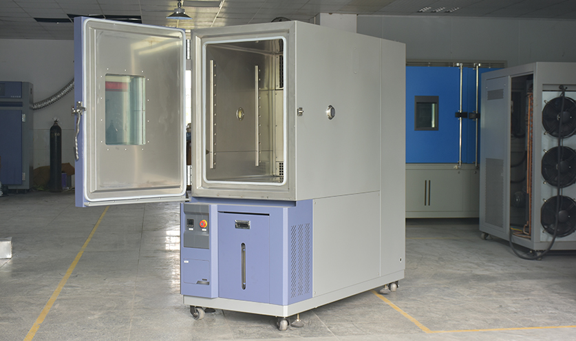 UPS電源如何用高低溫濕熱試驗箱做濕熱試驗？