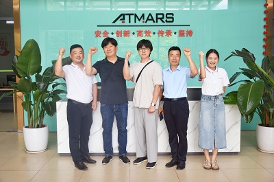 韓國客戶深度驗收冷熱沖擊試驗箱